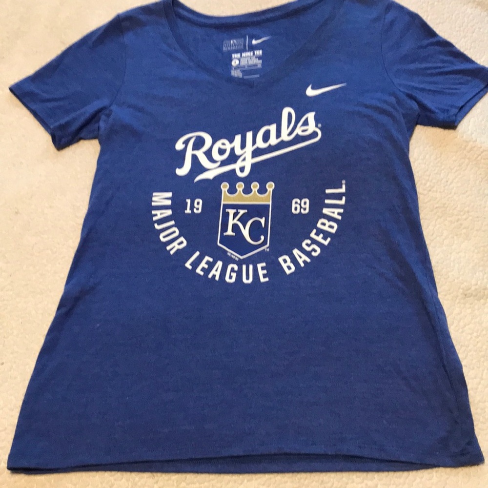 Perfect condition Kansas City Royals Vneck T-shirt
